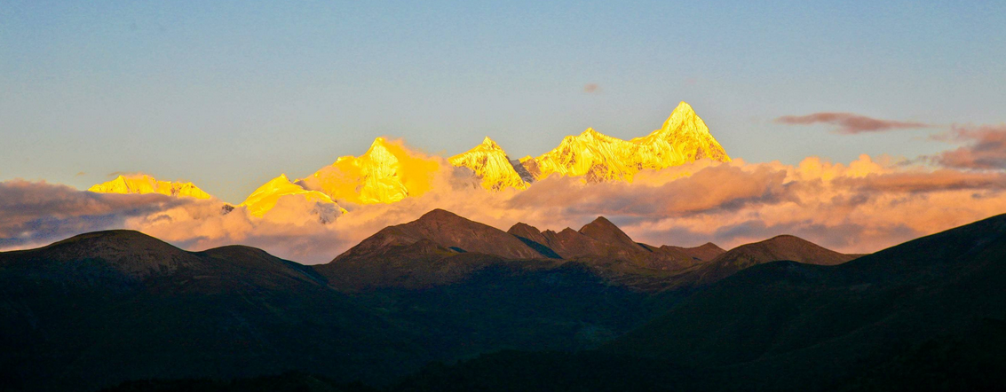 南迦巴瓦峰