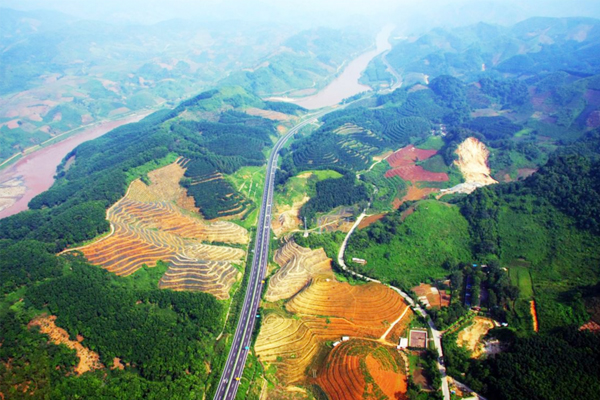 思小高速公路 瑞森旅行-思小高速公路